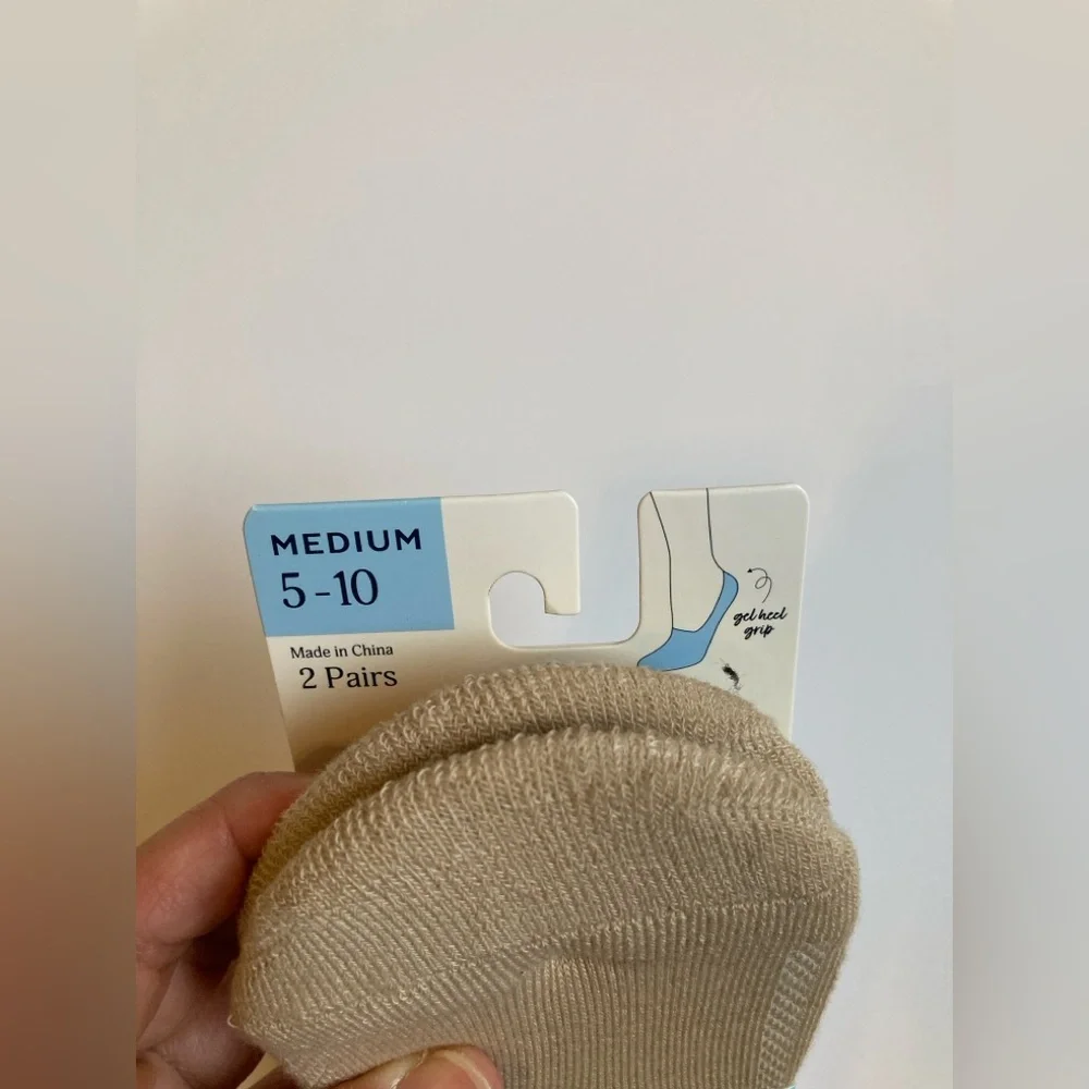 Peds Hanes Women’s No-Show Socks Size 5-10 Blue Purple Tan 3 Pair NWT/NWOT
